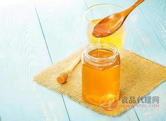 蜂蜜水什么時候喝好，蜂蜜水一天喝多少