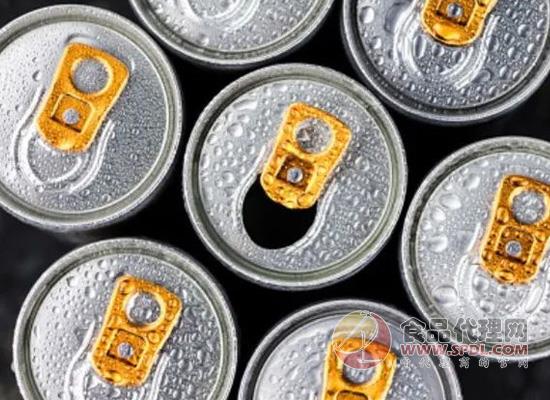 提高可持續性，飲料制造商逐漸推出鋁罐產品