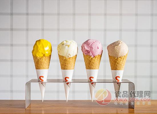软冰淇淋和硬冰淇淋的区别，哪个更好吃