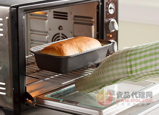 空气炸锅和烤箱哪个更实用，厨房小白适合选哪种
