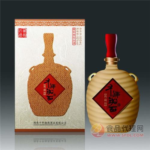 千年湘西典藏级白酒瓶装